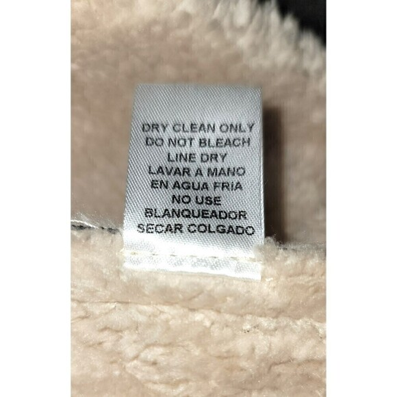 NWOT Entro Suede and Sherpa Vest - Size M - Picture 10 of 11